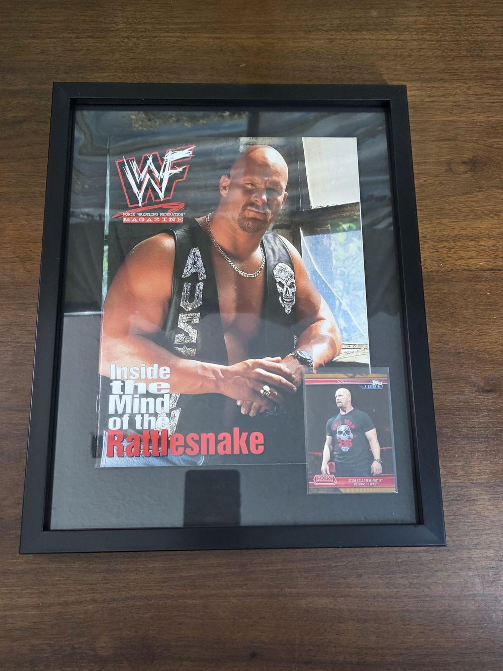 WWF STONE COLD MARCH 2000 WRESTLING MAGAZINE VERY RARE + TOPPS STEVE RETURNS WWE